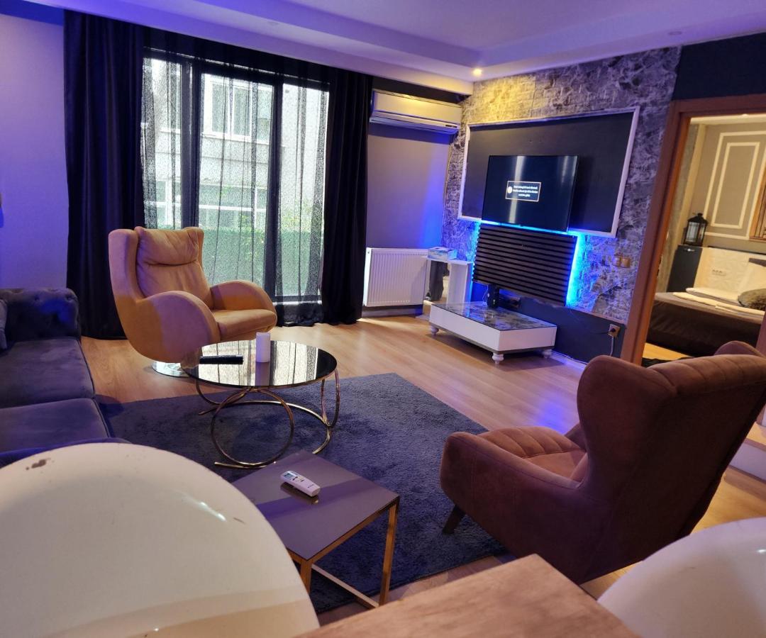 Sisli Center Architectural Design 1+1 *